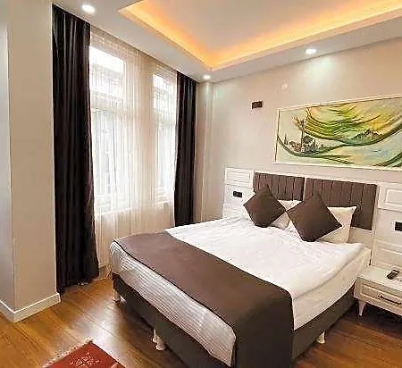 Hodegon Hotel 2*